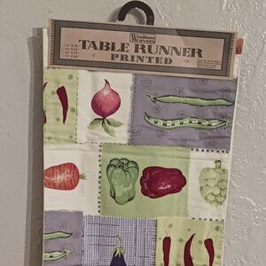 New Windham Weavers Table Runner Multicolor Vegetable design 13"X36".